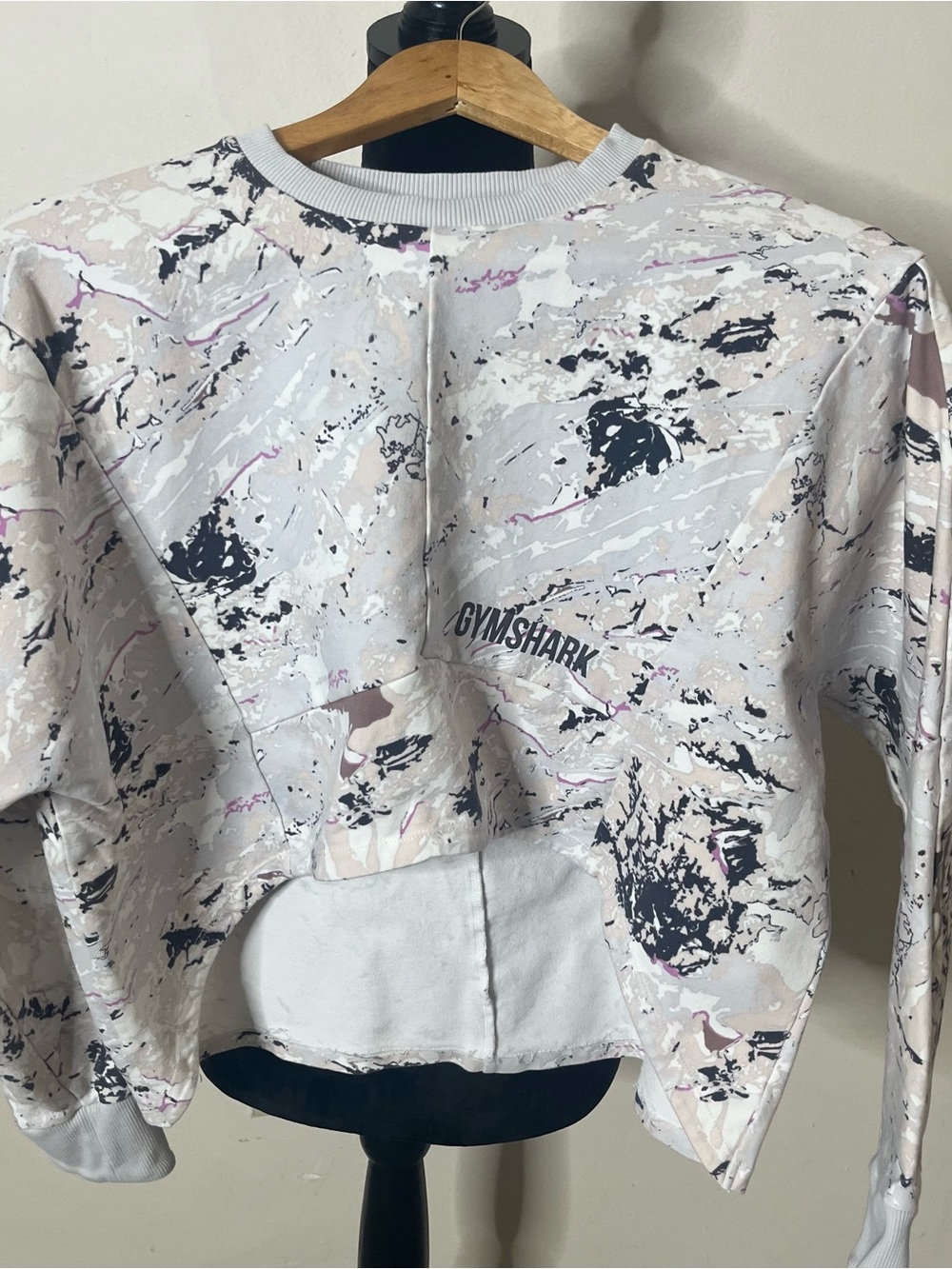 Gymshark Marble-Print Cropped Hi/Lo Crewneck Sweatshirt in White and Black Sz S - Picture 9 of 13